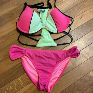 VS bikini